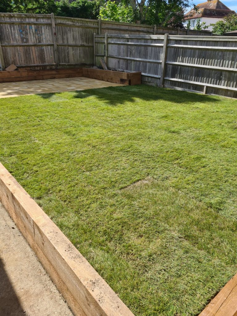 backyard-finished-with-new-turf-and-patio